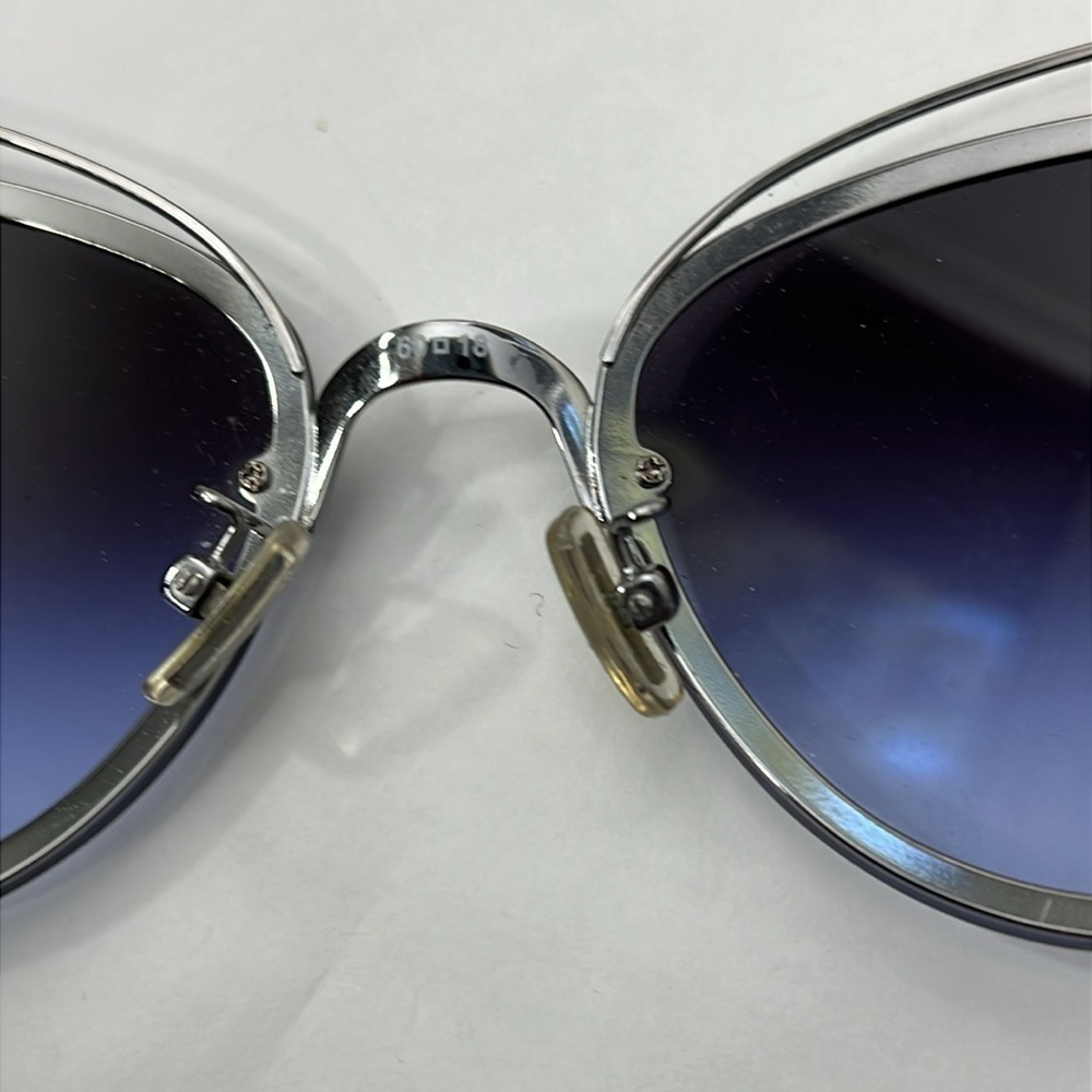 Coach Blue Grey HC 7086 90044Q Gunmetal Sunglasses with Case - Picture 7 of 13